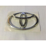 Emblema De Compuerta Central Toyota Yaris 2000/04 Generico. Toyota YARIS