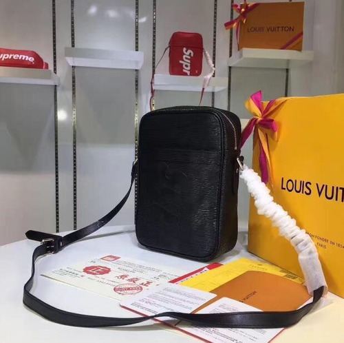 Morral Mediano Supreme Louis Vuitton Lv  Bolsa Etiquetas