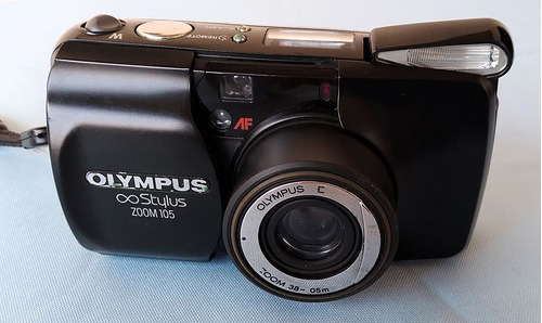 Câmera Automática Olympus Stylus Zoom 105