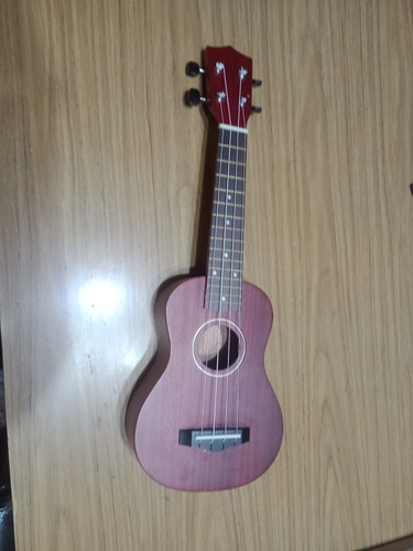 Ukelele Soprano Duko2p-21. Impecable Casi Sin Uso. Consul