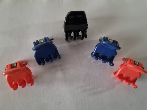 Mini Broches Para Niñas (2-rosa/2-azul Y 1-negro) Usados