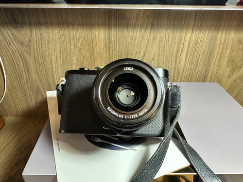  Leica Q (typ 116) Full Frame, Excelente Estado,  Preta 