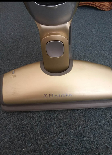 Aspiradora Portátil Inalámbrica Electrolux Ergo1/sin Bateria