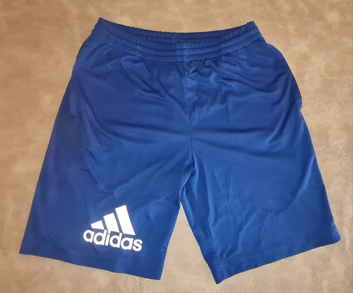 Short adidas Talle S