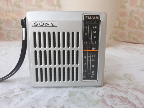 Rádio Sony Tfm-3700w Am/fm Made In Japão