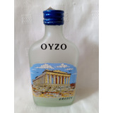 Botella Vacía De Vidrio De Bebida Griega Traída De Grecia 