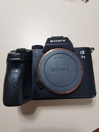 Sony Alpha A7 3 + Bateria Extra