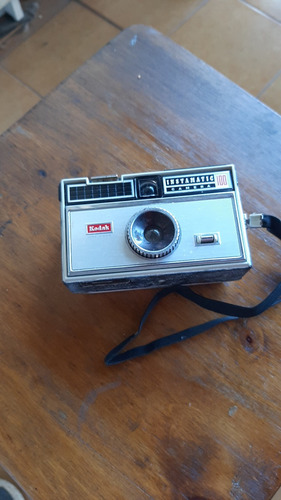 Camara De Fotos Kodak Instamatic 100 Con Caja Original