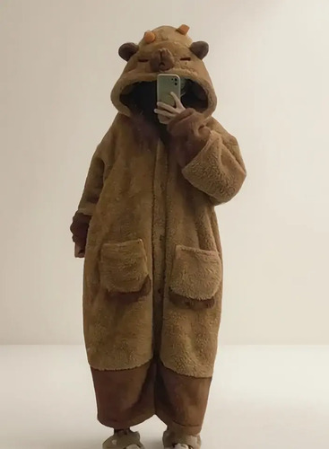 I Pijama Cálido Y Esponjoso De Forro Polar Coral Capivara