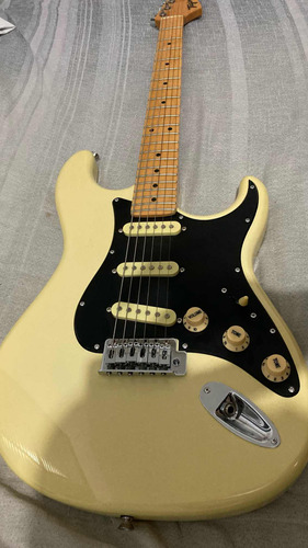 Guitarra Stratocaster Tagima Tw Series