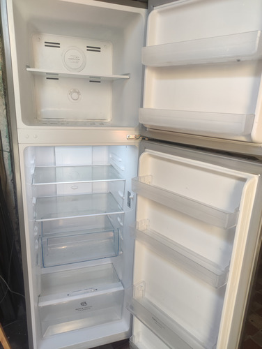 Refrigerador No Frost 251lt