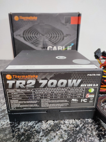 Fuente Thermaltake Tr2 700w