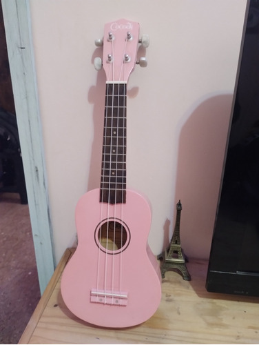 Ukelele Cocoon Rosa Usado Poco Uso