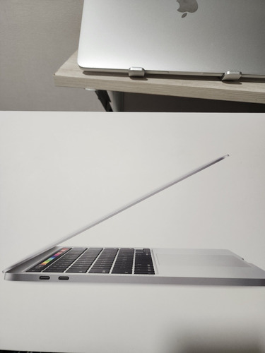 Macbook Pro 13,3 Intel Core I5 8gb, 256 Gb 2020 Modelo A2289