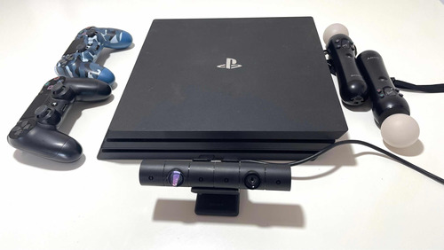 Sony Playstation 4 Pro, 1tb. Kit Move