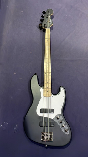 Squier Jazz Bass Active