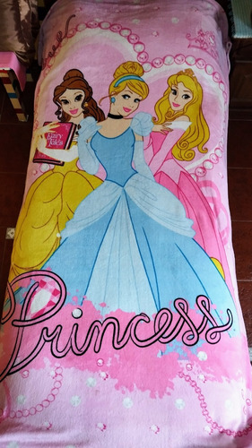 Acolchado Cubre Cama De Princesas Disney 100% Poliester