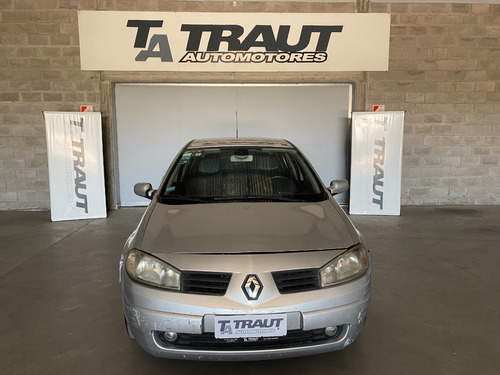 Renault Megan Ii 2.0 16v Privilege Plata 2009 4p Traut