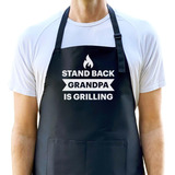 Stand Back Grandpa Is Grill Delantal, Divertido Delantal Par
