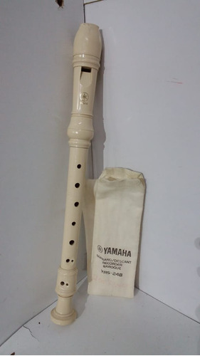 Flauta - Yamaha Soprano/descant Yrs-24b Usada