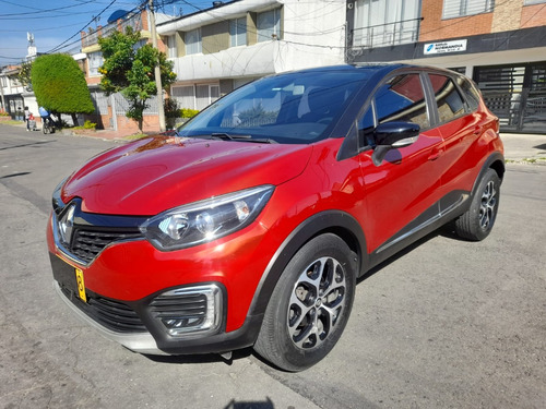 Renault Captur Intens At 2000cc