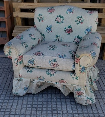 Sillon Tapizado Con Almohadon!! Tapizado Flores Montepio_an