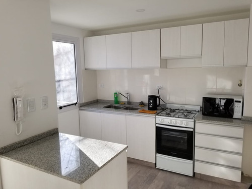 Departamento Nuevo En Mendoza, Con Cochera, Ideal Para Familia