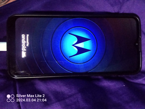 Motorola E7