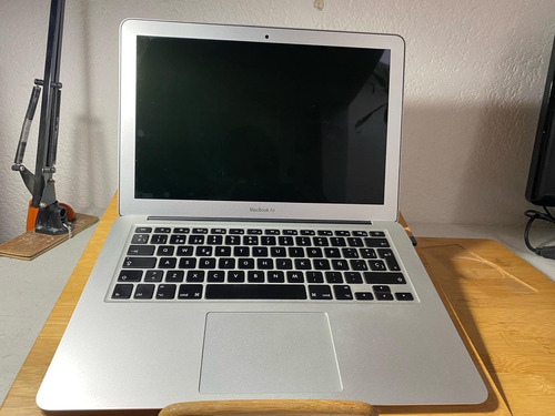 Macbook Air Apple 13.3 2017  Intel Core I7 8 Gb Ram 256gb