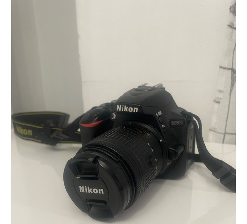 Nikon D5600 Dslr Color  Negro