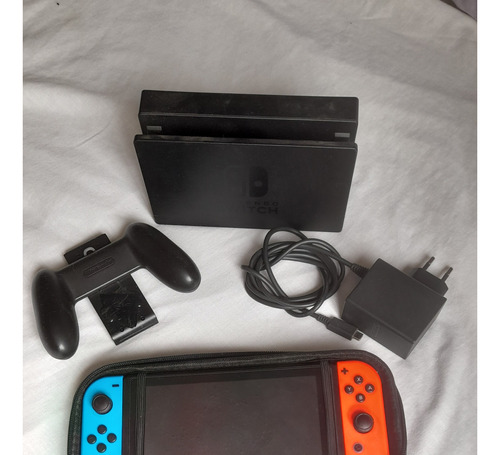Consola Nintendo Switch 32 Gb Standard Edition