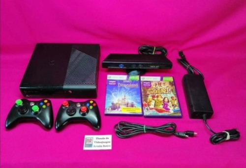 Consola Xbox 360 Con Kinect 2 Controles Y 3 Juegos A Escoger