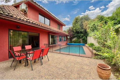 Casa Con Piscina 5d Calle Tranquila Las Condes
