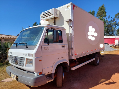 VW 8120/11 BAÚ FRIGORIFICO GANCHEIRA