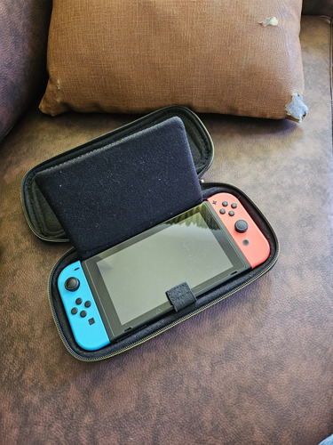 Nintendo Switch En Caja