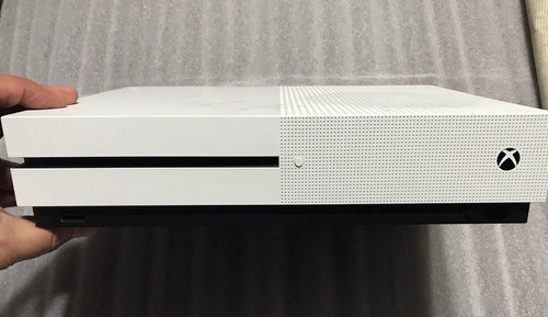 Consola Xbox One S, De  1 Tera  Blanca,  En Caja