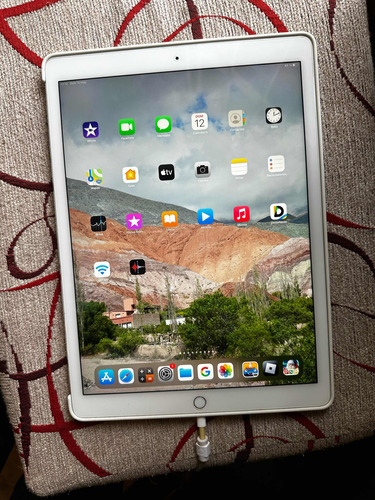 iPad 12.9 Impecable, Sin Golpes Con Teclado Y Protector