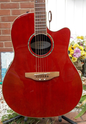 Ovation Gc057m Ruby Red + Anvil Road Runner