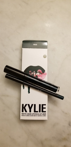 Kylie Lipkit By Kylie Jenner Trick