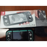 Nintendo Switch Lite / Incluye Cartuchera + Joystick + Mem64