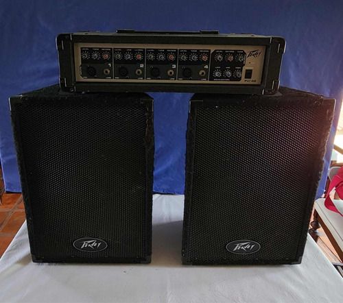 Amplificador Usado Con Bocinas Marca Peavey Cuatro Canales