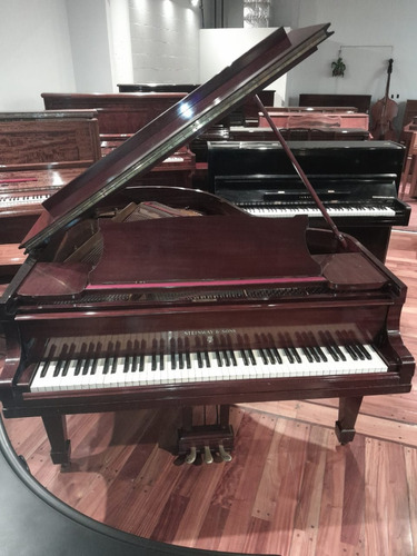 Piano Steinway & Sons 1/4 Cola Modelo O  (#330)