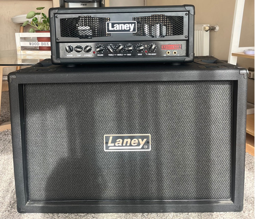 Cabezal Laney Ironhearth 15 W All-tube Guitar+gabinete Laney