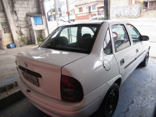 GM CORSA CLASSIC 1.0 2003 ALCOOL COM AR CONDICIONADO