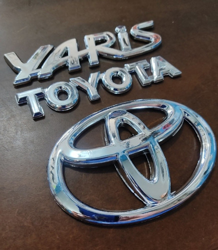 Kit Emblema Toyota Yaris Compuerta 3piezas Reemplazo Adhesiv Foto 4