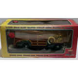 Auto A Escala 1/18 Chevy Woody Wagon 1939 Motor City