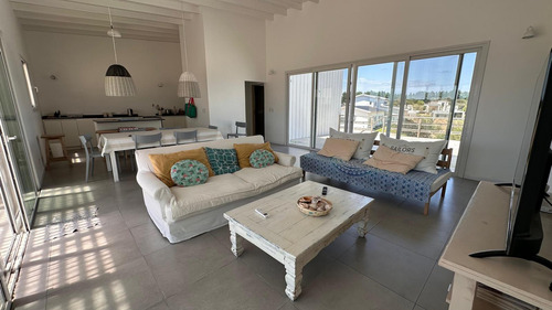 Venta, Casa, Costa Esmeralda, Barrio Senderos Iv, Lote Al 300, 4 Ambientes - Imagen 3
