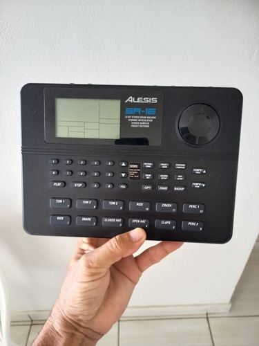 Bateria Eletrônica Alesis Sr16 