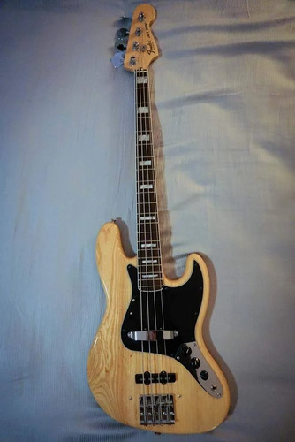  Fender American Vintage 75' Jazz Bass