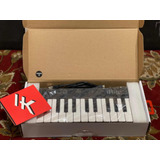 Teclado Midi - Irig Keys 25 - Impecable